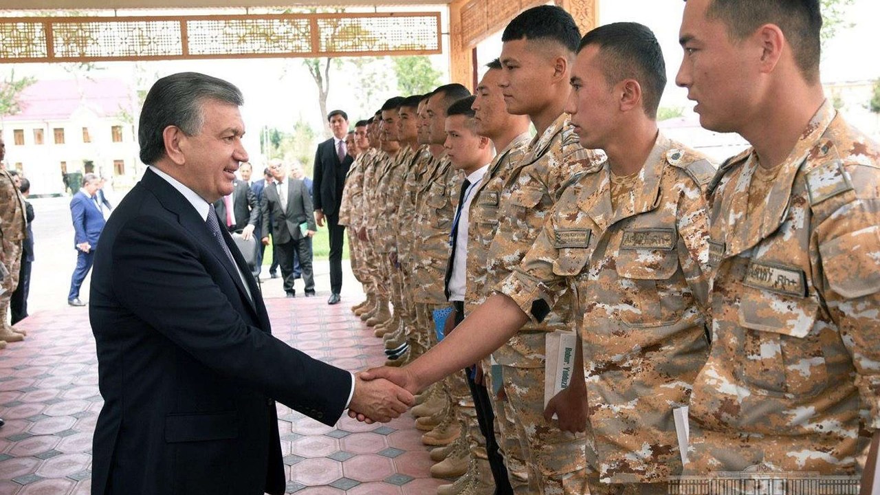 Muddatli harbiy xizmatdagi askarlarga ta'lim krediti beriladi